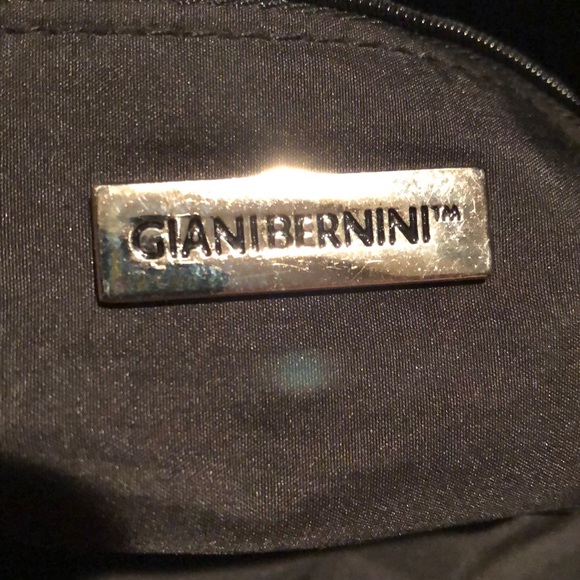 Black leather crossbody - Picture 6 of 8